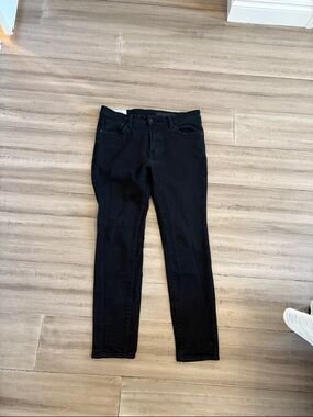 Women’s Black Stretch Skinny Jeans